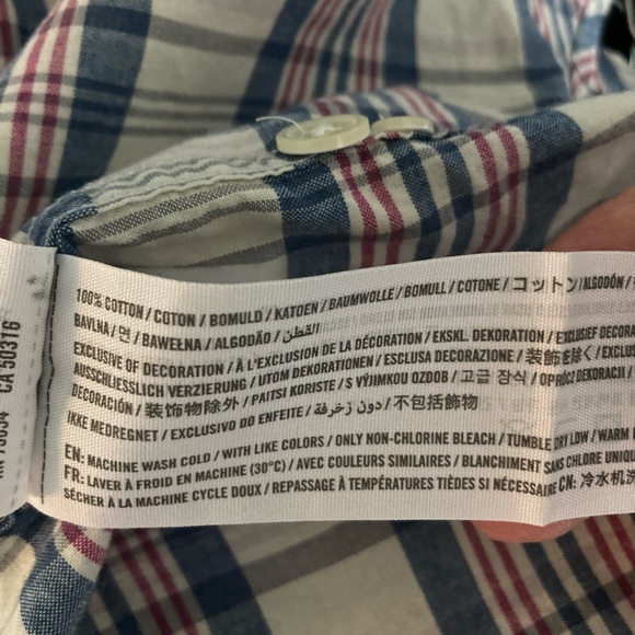 Abercrombie & Fitch Plaid Button Up S Cotton Preppy. 
Very good condition - Picture 5 of 5